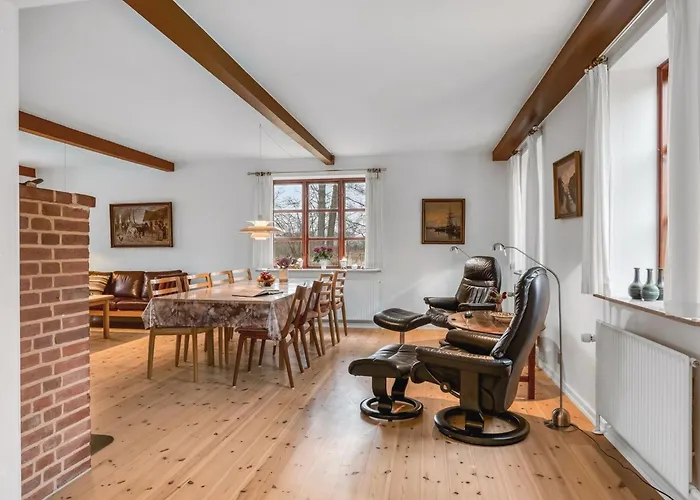 Сasa de vacaciones Eva - 9km To The Fjord By Interhome *